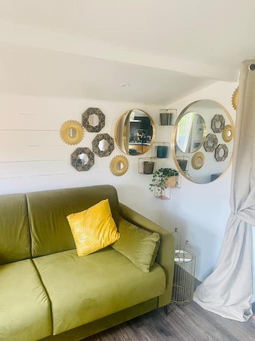 Prouilly Cottage, Lodge & Spa מראה חיצוני תמונה