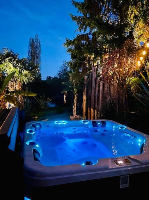 Prouilly Cottage, Lodge & Spa מראה חיצוני תמונה