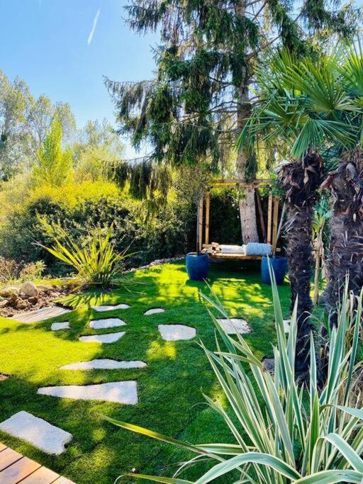 Prouilly Cottage, Lodge & Spa מראה חיצוני תמונה