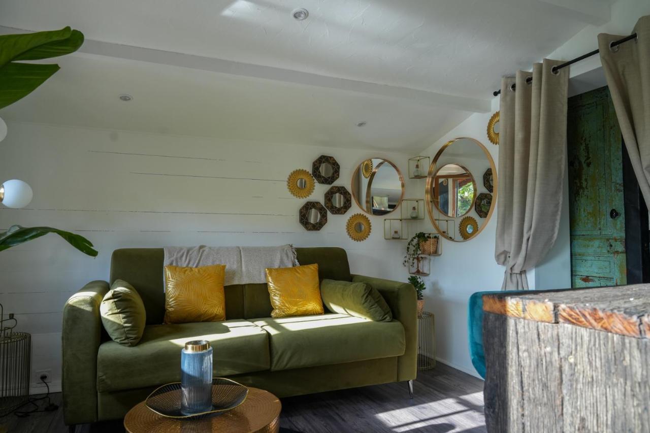 Prouilly Cottage, Lodge & Spa מראה חיצוני תמונה