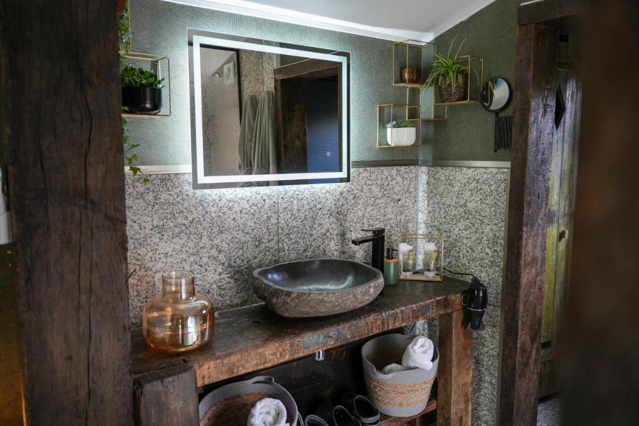 Prouilly Cottage, Lodge & Spa מראה חיצוני תמונה